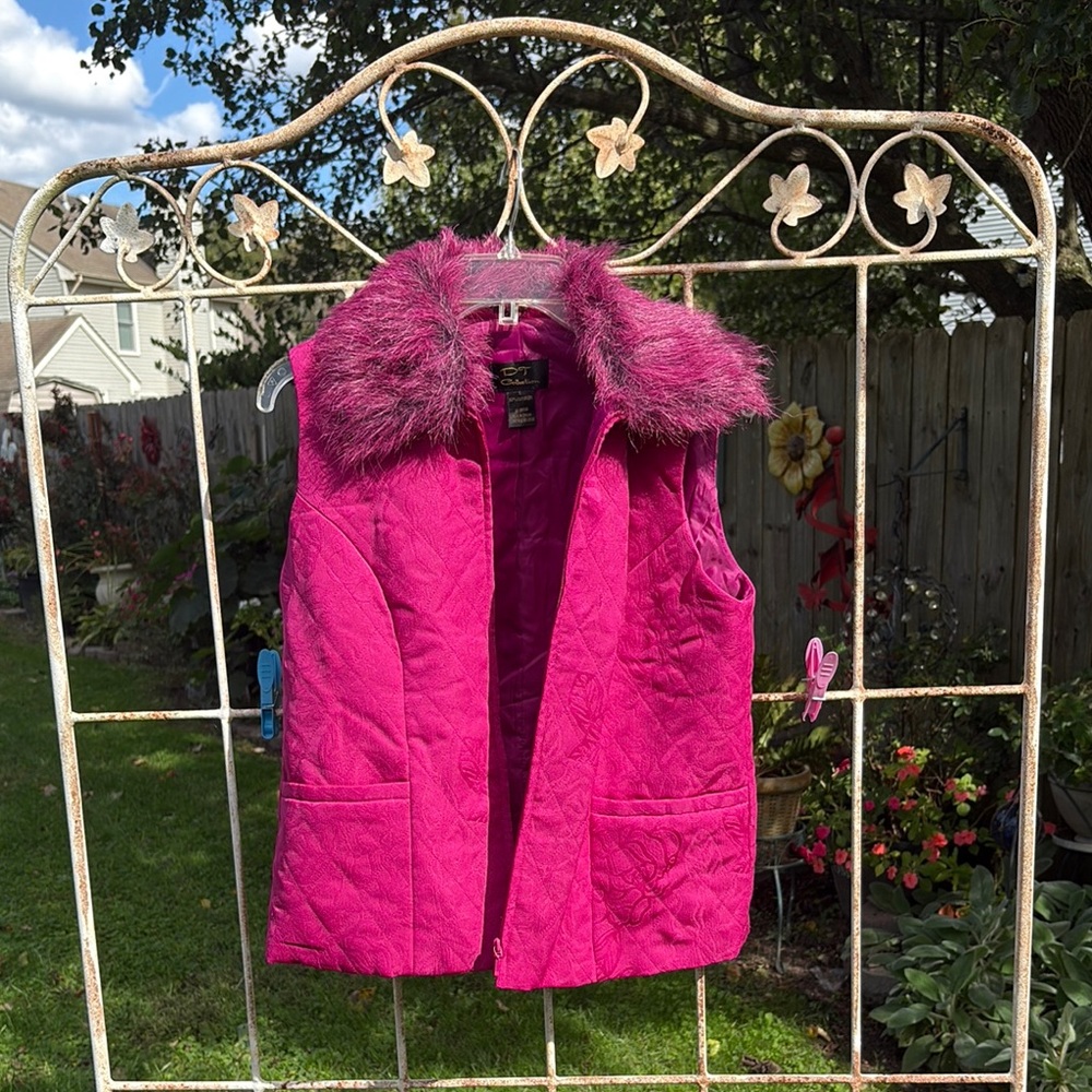 SD Collection Magenta Quilted Vest with Faux Fur Collar